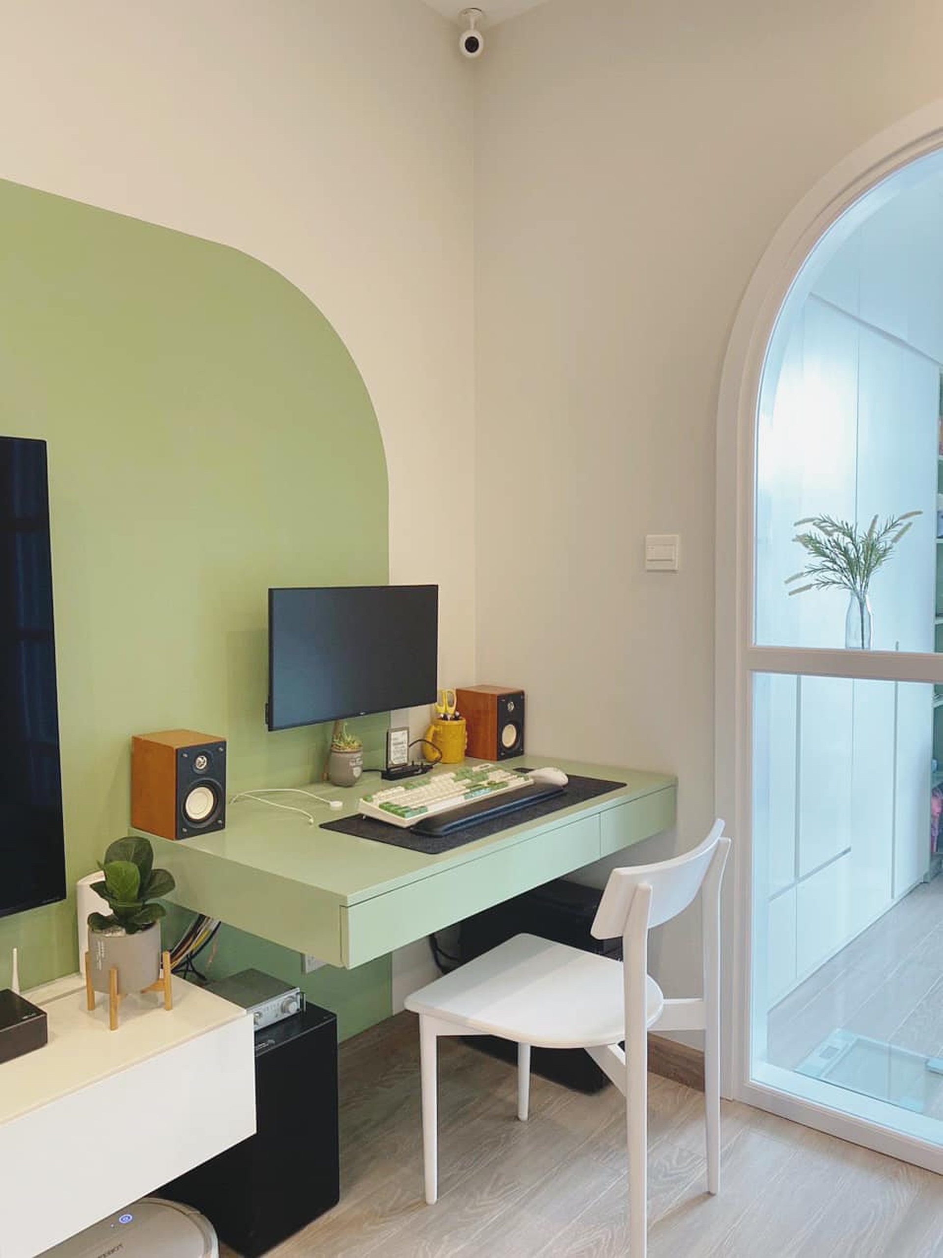 Bên trong căn hộ nhỏ xinh 53 m2 với nội thất màu xanh bơ lạ mắt - 15