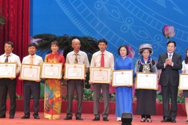 Thi đua để phát triển bền vững ngành TT&TT