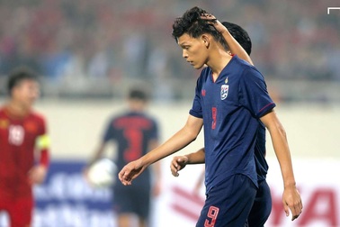 Supachai đối diện với án phạt nặng sau khi chơi xấu với Đình Trọng