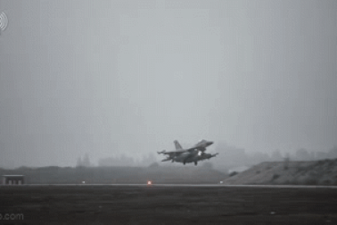 Hơn 200 chiến đấu cơ Israel tấn công Iran