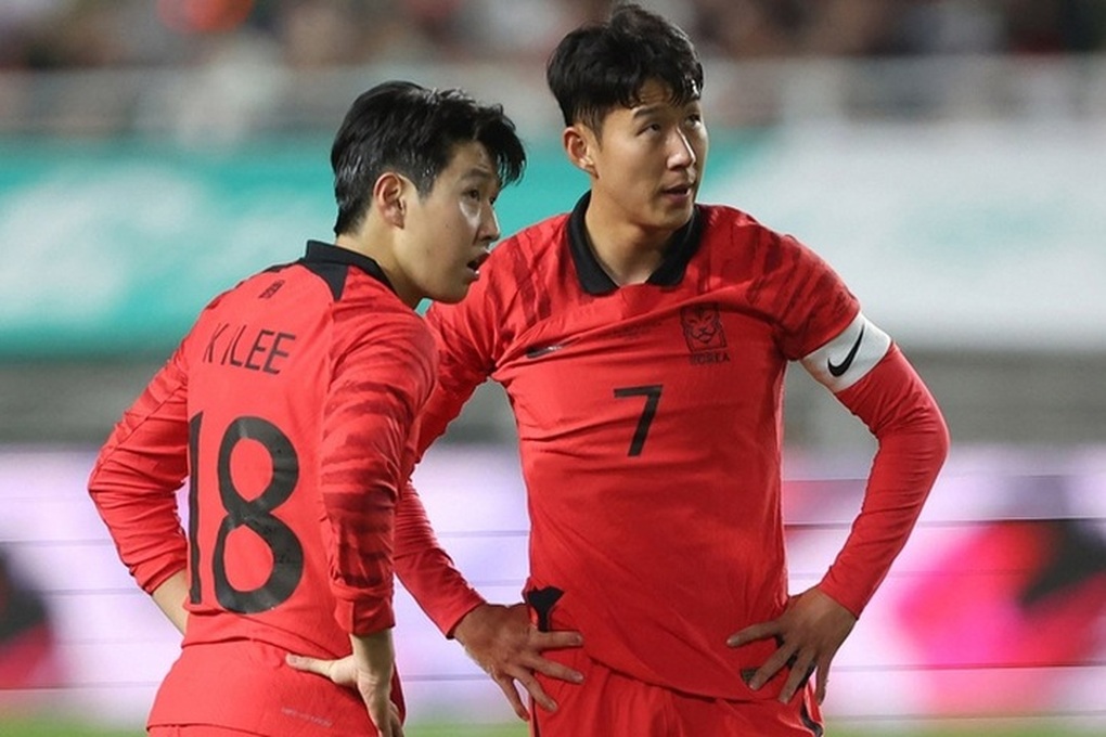 Cầu thủ Hàn Quốc đánh nhau, HLV Klinsmann sắp nhận cái kết đắng - 2 Cầu thủ Hàn Quốc đánh nhau, HLV Klinsmann sắp nhận cái kết đắng - 2