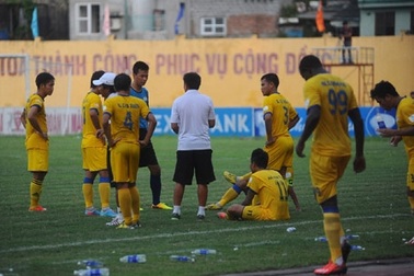 BTC giải đề xuất V-League 2013 không có đội xuống hạng