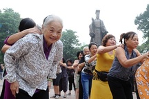 Thế giới với cuộc khủng hoảng lương hưu