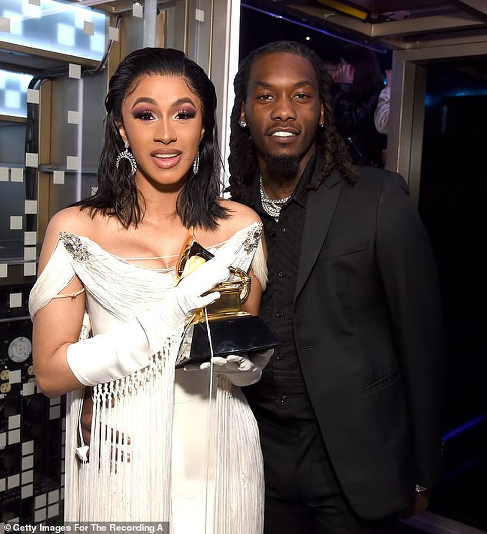Cardi B bãi đơn xin ly hôn - 3 Cardi B bãi đơn xin ly hôn - 3