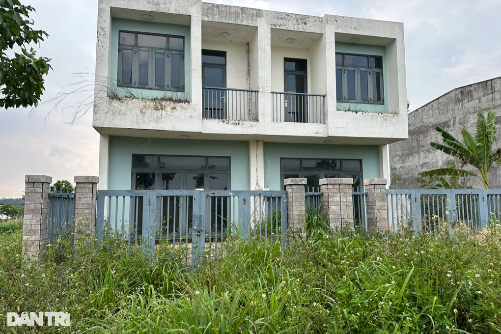 Đồng Nai lên tiếng khi Công ty LDG đưa 500 sổ đỏ của khách đi thế chấp - 3 Đồng Nai lên tiếng khi Công ty LDG đưa 500 sổ đỏ của khách đi thế chấp - 3