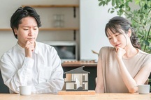 Nhờ bố chồng trông thợ xây, một tuần sau tôi tá hoả khi đến xem nhà