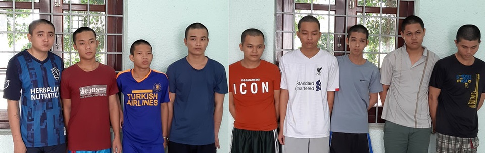 Truy tố băng nhóm đập phá quán nước đòi tiền bảo kê - 1 Truy tố băng nhóm đập phá quán nước đòi tiền bảo kê - 1