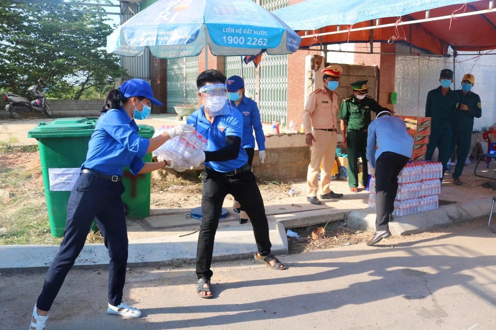 Bình Định: Thêm 5 ca dương tính SARS-CoV-2 tại điểm nóng thị xã Hoài Nhơn - 3