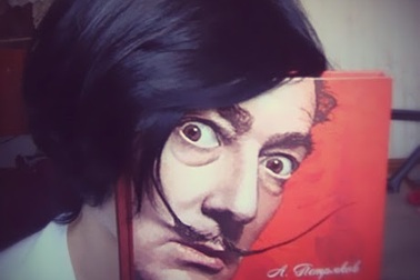 Sự hài hước kỳ diệu mở ra ngay từ… bìa sách