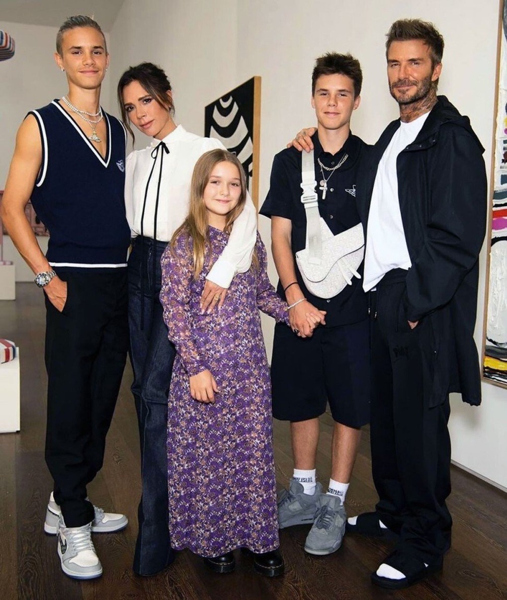 Brooklyn Beckham tuyên bố luôn chọn vợ giữa ồn ào rạn nứt với cha mẹ - 3 Brooklyn Beckham tuyên bố luôn chọn vợ giữa ồn ào rạn nứt với cha mẹ - 3