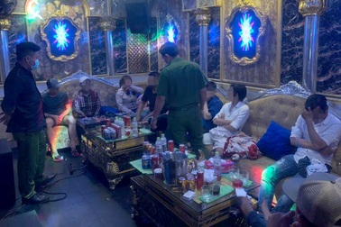 35 người dương tính ma túy trong nhà hàng lúc giãn cách xã hội