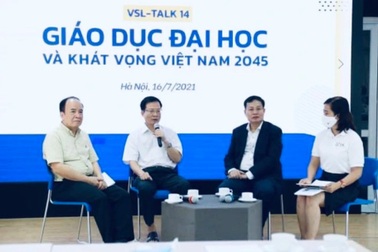 "Sinh viên đại học Việt Nam vẫn còn quá trẻ con!"