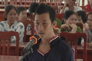 Đi săn rắn mối, “moi” luôn tiền người khác