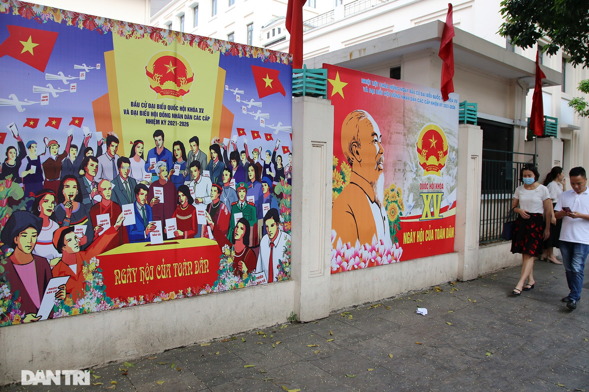Hà Nội trang trí đường phố chào mừng cuộc bầu cử Đại biểu Quốc hội khóa XV - 8 Hà Nội trang trí đường phố chào mừng cuộc bầu cử Đại biểu Quốc hội khóa XV - 8