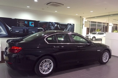 Kim ngạch nhập khẩu ô tô tiếp tục đà giảm