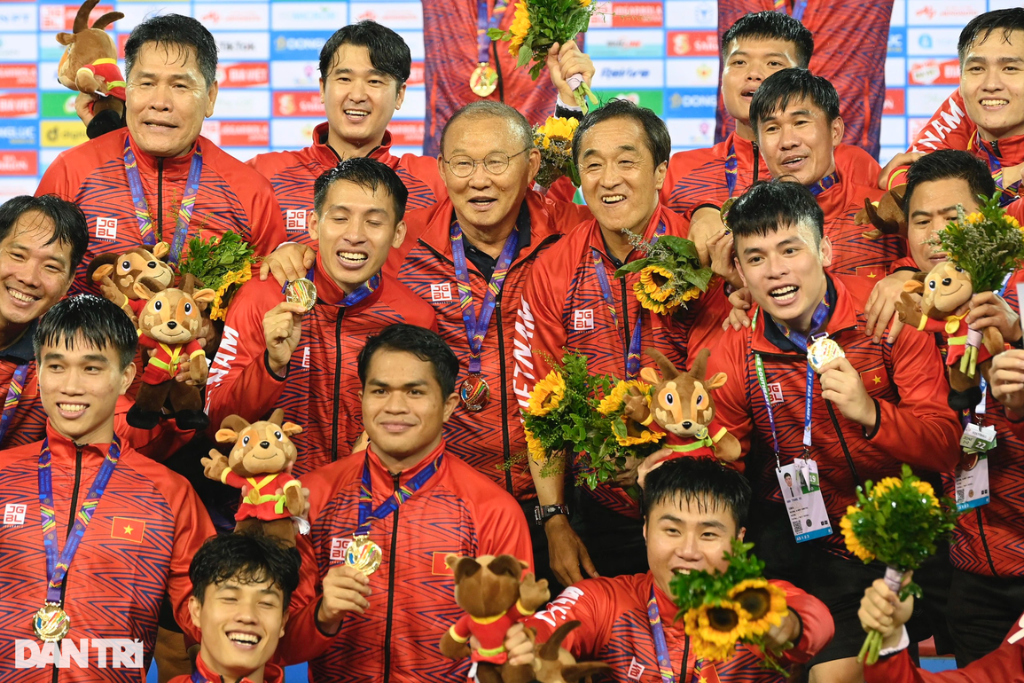 HLV Park Hang Seo: Sau SEA Games, tôi đã tính đến mục tiêu ở AFF Cup - 2 HLV Park Hang Seo: Sau SEA Games, tôi đã tính đến mục tiêu ở AFF Cup - 2