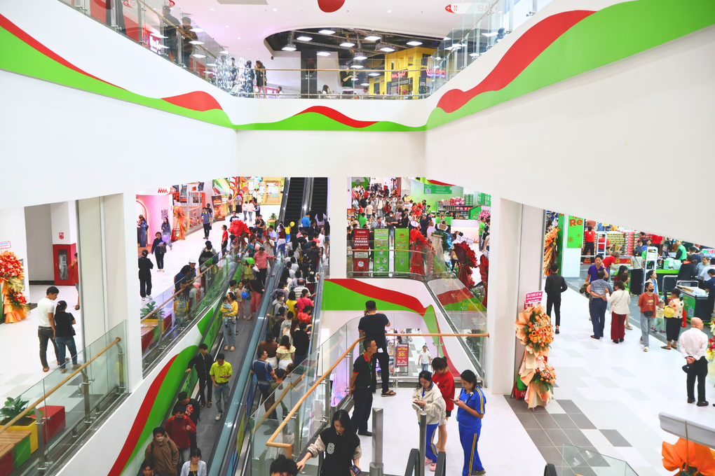 ຈຸດຫັນປ່ຽນຂອງການພັດທະນາແບບຍືນຍົງ ແລະ ທັນສະໄໝຂອງຕະຫຼາດ MM Mega ຫວຽດນາມ - 4 Bước ngoặt phát triển bền vững và hiện đại của MM Mega Market Việt Nam - 4