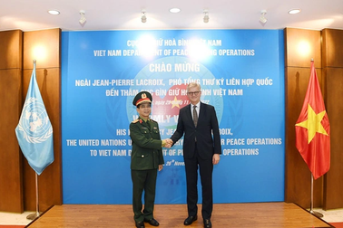 Phó Tổng Thư ký Liên hợp quốc thăm Cục Gìn giữ hòa bình Việt Nam