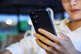 Đánh giá Galaxy S25 FE: Màn hình đẹp, camera tốt, hiệu năng đủ dùng - 20