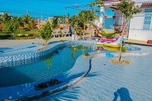 Chỉ với 450 triệu đồng, ông bố ở Ninh Thuận làm nhà có bể bơi tặng con gái