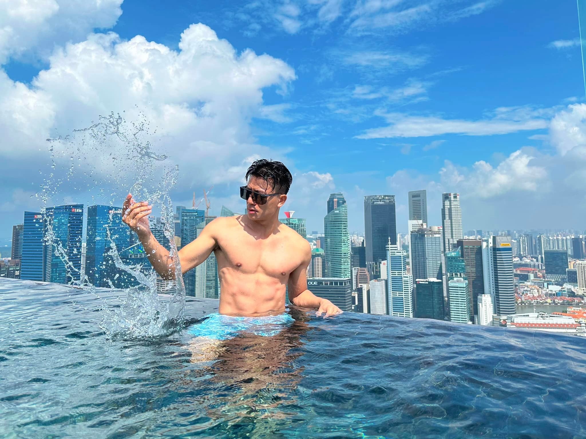 Dàn diễn viên điển trai, 6 múi tranh đấu trong phim Tử chiến trên không - 6