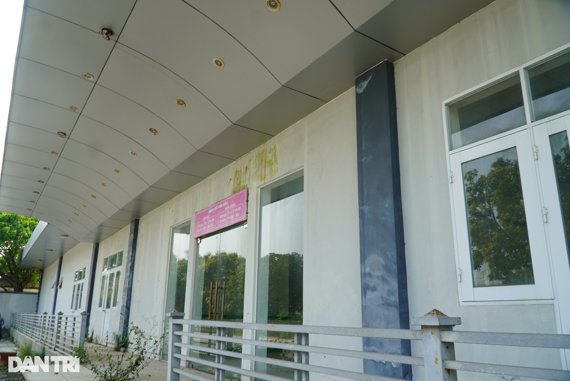 Hàng loạt dự án trăm, nghìn tỷ dang dở trên đất vàng thành phố Hà Tĩnh - 11 Hàng loạt dự án trăm, nghìn tỷ dang dở trên đất vàng thành phố Hà Tĩnh - 11