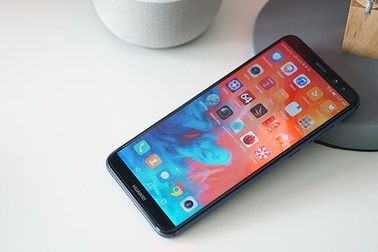 Sau 6.000 máy bán online, Huawei nova 2i chính thức lên kệ từ 3/11