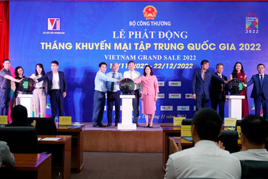 Bắt đầu chương trình khuyến mại lớn nhất năm: Doanh nghiệp giảm giá "khủng"