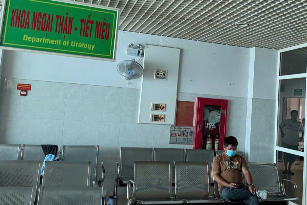 Vụ máy hỏng vẫn kê khai tán sỏi hàng trăm ca: Tiền bảo hiểm xử lý ra sao? - 2 Vụ máy hỏng vẫn kê khai tán sỏi hàng trăm ca: Tiền bảo hiểm xử lý ra sao? - 2