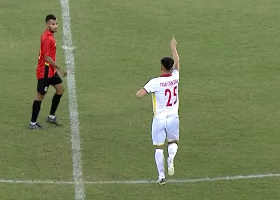 U23 Việt Nam dùng thủ môn đá tiền đạo vẫn giành vé vào chung kết - 2 U23 Việt Nam dùng thủ môn đá tiền đạo vẫn giành vé vào chung kết - 2