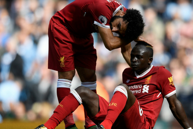 Liverpool mất tiền đạo chủ lực trước trận đại chiến với MU
