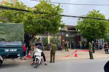 Một phụ nữ bất tỉnh và tử vong sau khi người đàn ông đi ra từ nhà nạn nhân