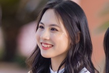 Nữ sinh chia sẻ bí quyết tự học giành điểm 10 môn tiếng Anh