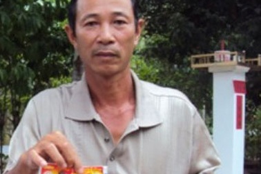 Chủ nhân tờ vé số 100 triệu bị rách nhờ luật sư khởi kiện