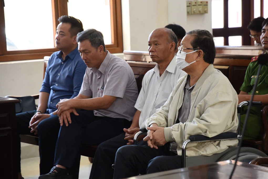 Nguyên Chủ tịch Tổng công ty Tín Nghĩa bị đề nghị 18-20 năm tù - 1 Nguyên Chủ tịch Tổng công ty Tín Nghĩa bị đề nghị 18-20 năm tù - 1