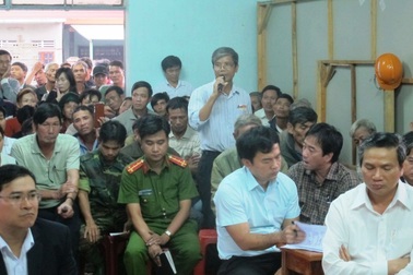 Vụ dân “vây” nhà máy thép: Lãnh đạo thành phố đối thoại với dân