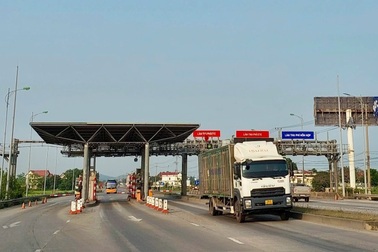 Thống kê ô tô của cán bộ để đề xuất giảm giá vé qua trạm BOT