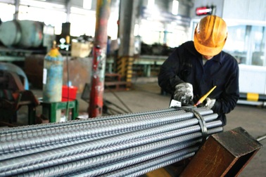 Công nhân công ty thép có được nghỉ hưu sớm không?