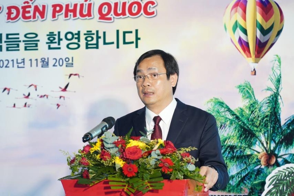 Chuyến bay chở du khách quốc tế đầu tiên đến Phú Quốc sau 2 năm đóng băng - 4 Chuyến bay chở du khách quốc tế đầu tiên đến Phú Quốc sau 2 năm đóng băng - 4