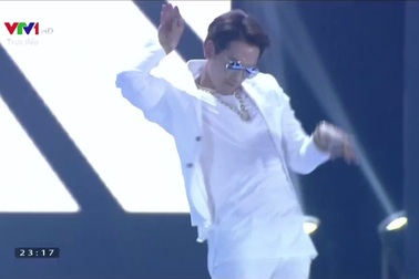 Bi Rain và ca khúc 30 sexy trùng hợp ngẫu nhiên với bối cảnh Hoa hậu Việt Nam. (Clip: Mạnh Thắng - nguồn VTV).