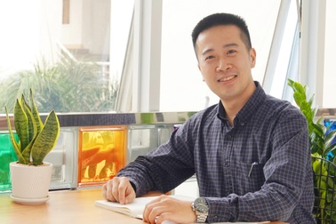 Tiến sĩ... sợ chết, bị Covid ở Anh và hành trình giấc mơ Việt