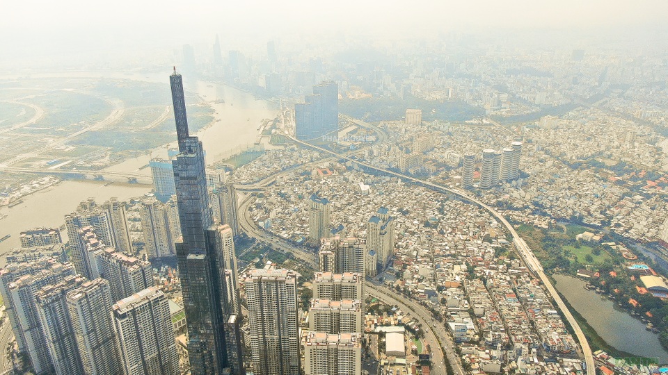 TPHCM: Những dấu ấn kinh tế nổi bật sau 45 năm giải phóng - 3