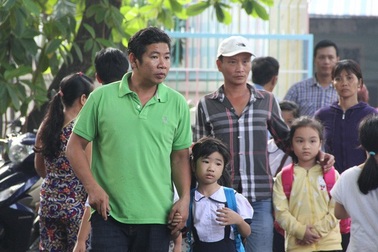 Học sinh TPHCM tựu trường ngày 20/8, trẻ mầm non nghỉ hè thêm 2 tuần