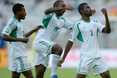 Nigeria hạ Tahiti bằng tỷ số tennis