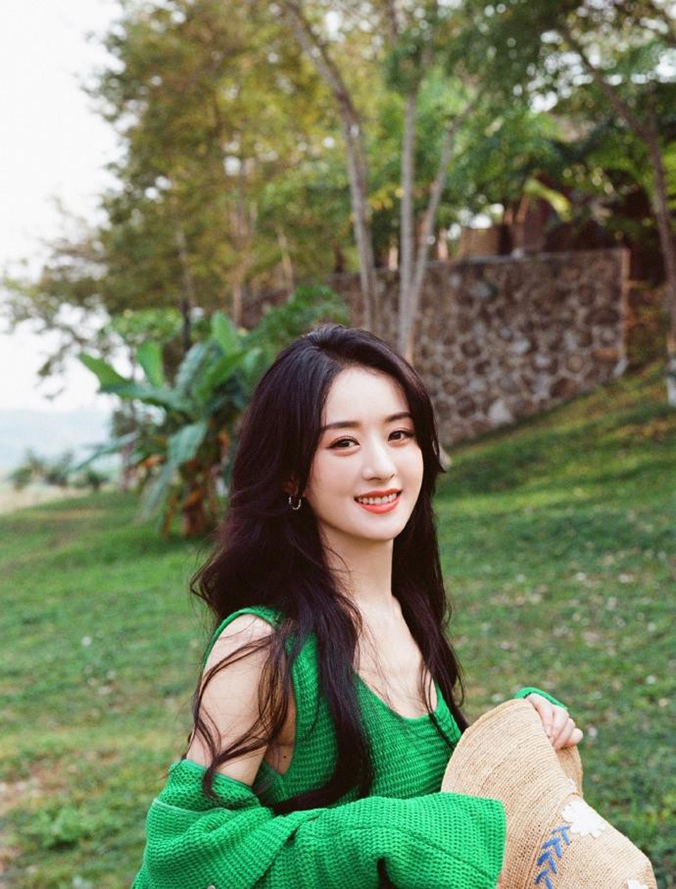 Hậu ly hôn, Triệu Lệ Dĩnh đẹp ngọt ngào như thiếu nữ - 4 Hậu ly hôn, Triệu Lệ Dĩnh đẹp ngọt ngào như thiếu nữ - 4