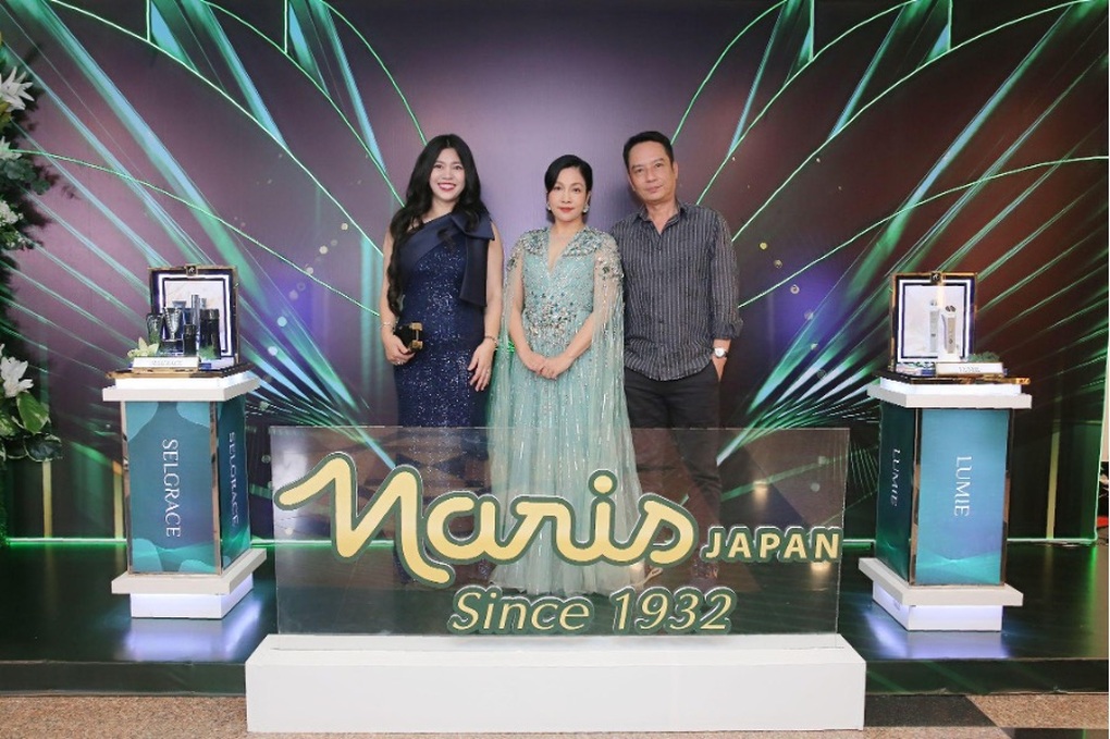 Naris Vietnam tri ân khách hàng qua sự kiện Sắc - 28 năm kiêu hãnh với thời gian - 2 Naris Vietnam tri ân khách hàng qua sự kiện Sắc - 28 năm kiêu hãnh với thời gian - 2