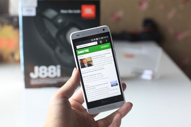 Cận cảnh HTC One Mini chính hãng vừa bán tại Việt Nam