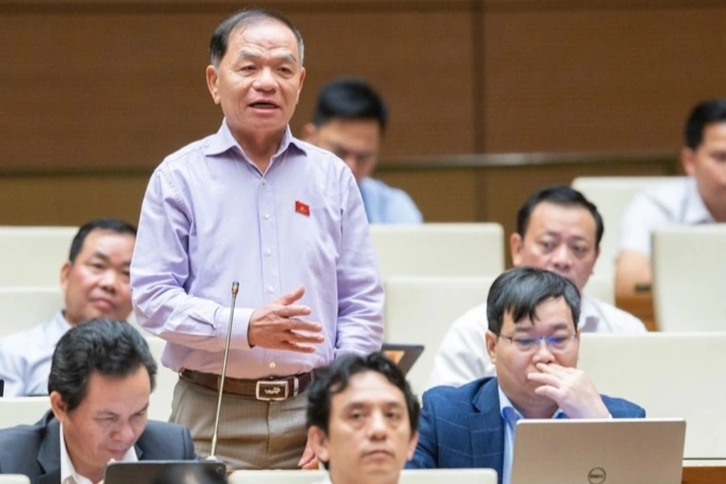 Nghịch lý đòi biệt thự từ nguyên Chủ tịch Hà Nội rồi bỏ hoang suốt 8 năm - 2 Nghịch lý đòi biệt thự từ nguyên Chủ tịch Hà Nội rồi bỏ hoang suốt 8 năm - 2
