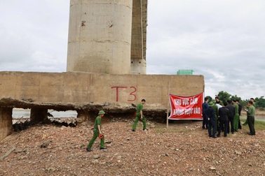 "Điều tra vụ cầu sông Lô, tính phương án khẩn cấp xây cầu mới"