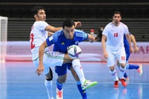 Thắng kịch tính Iran, Kazakhstan vào bán kết World Cup futsal
